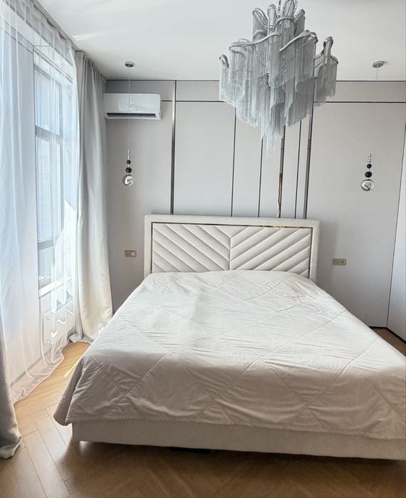 Продам кровать с ортопелическим матрасом