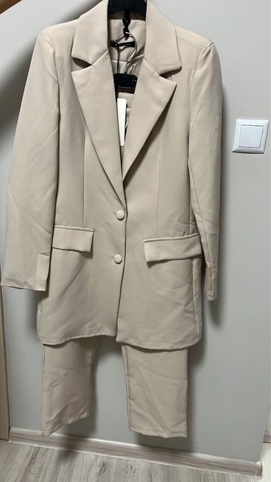 Дамски костюми