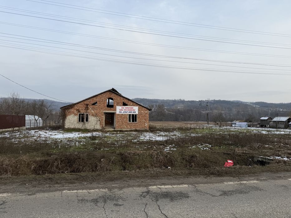 Vand sau inchiriez Teren com Roesti central deschidere 57ml