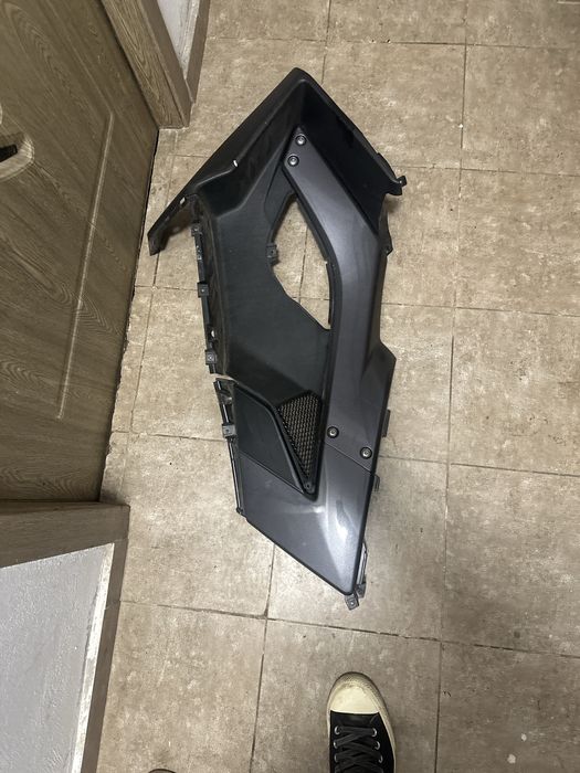 Se VAND doua Aprilia SRV 850 an 2013