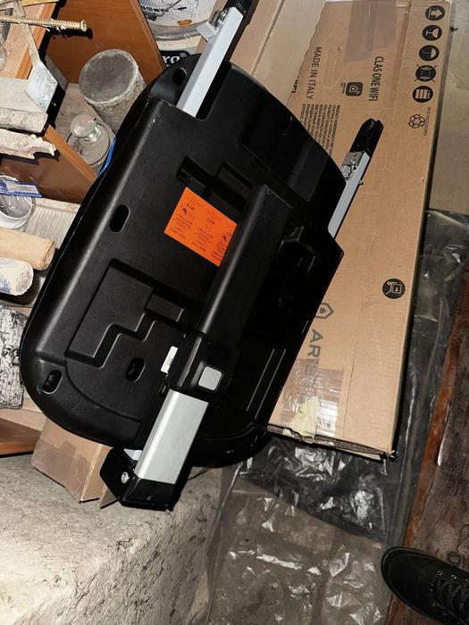Vand baza isofix pentru scoica