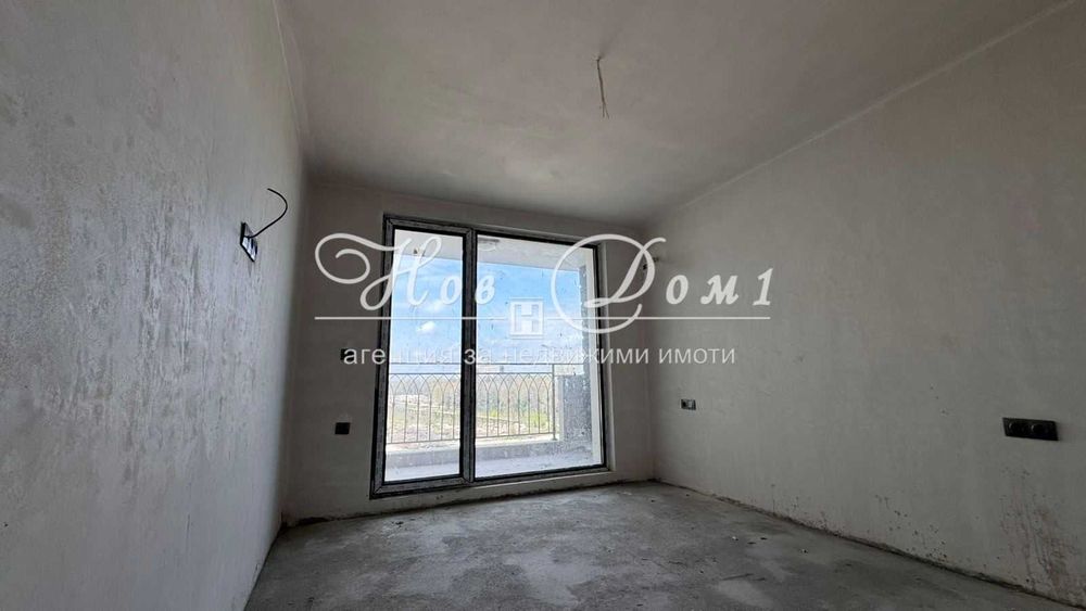 Продава се Тристаен апартамент в Пловдив, Остромила - 150 кв.м за 764 €/кв.м - Снимка #3