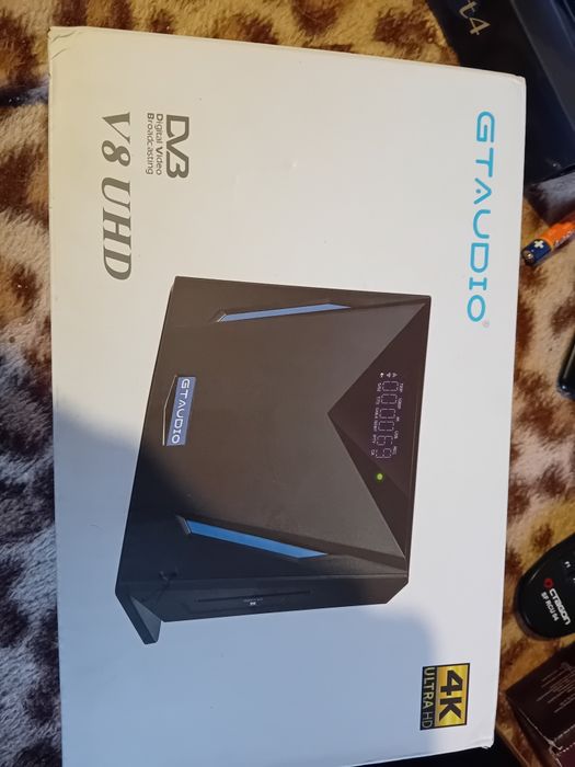 Vând cartela Tivusat activă si receiver Gt Media V8 4k UHD combo