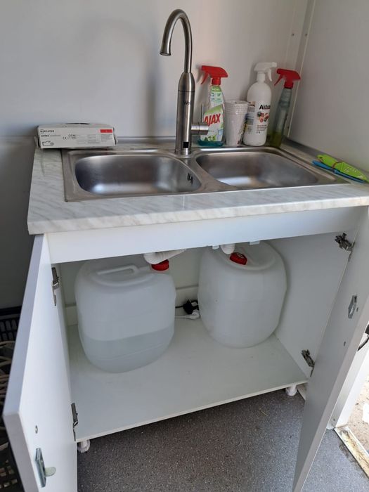 Vand rulota comerciala