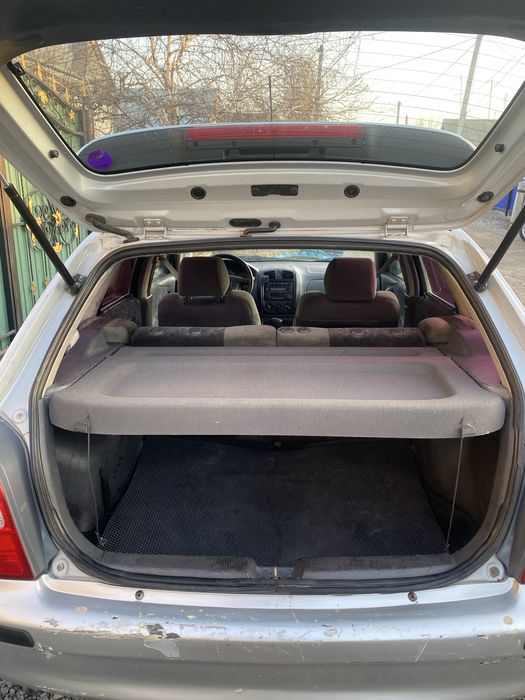 Продам мазда 323