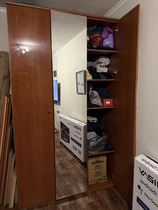 Продам Шкаф б/у 30 тыс