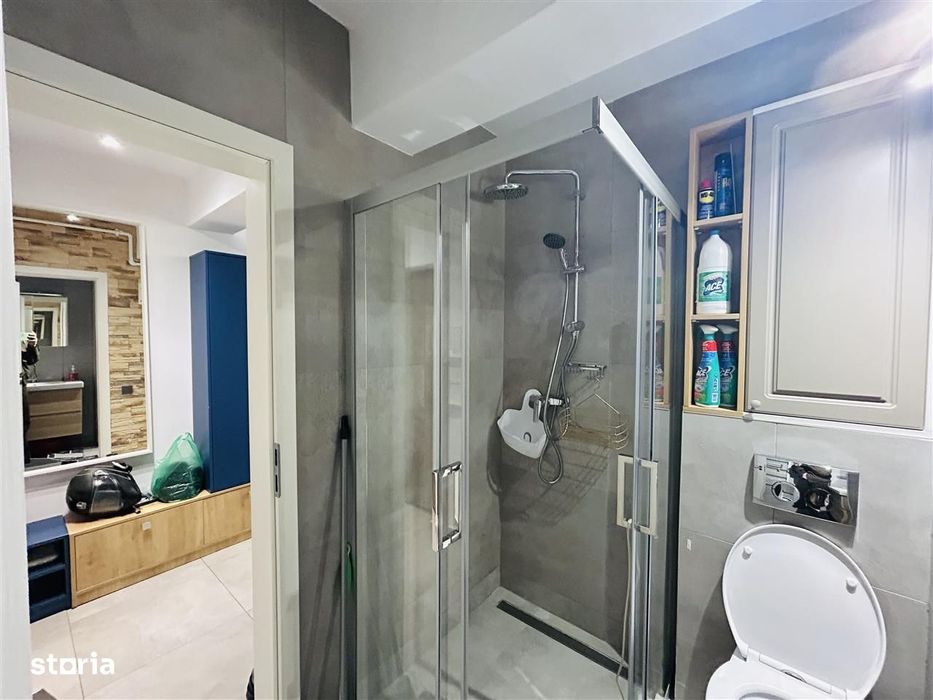 Apartament de vânzare – 3 camere, 2 terase, parcare subterană, piscină