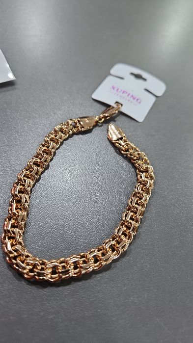 Продам хупинг бижутерию