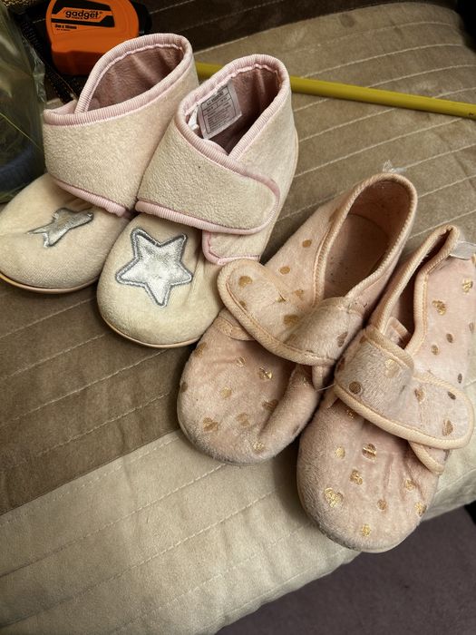 Детски пантофи 26 и 29 номер