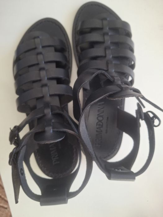 Чисто нови италиански сандали Primadonna