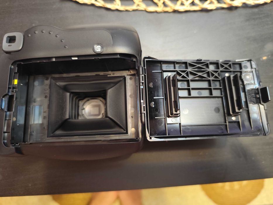 Cameră foto instant Fujifilm Instax mini 8 originală, nouă.