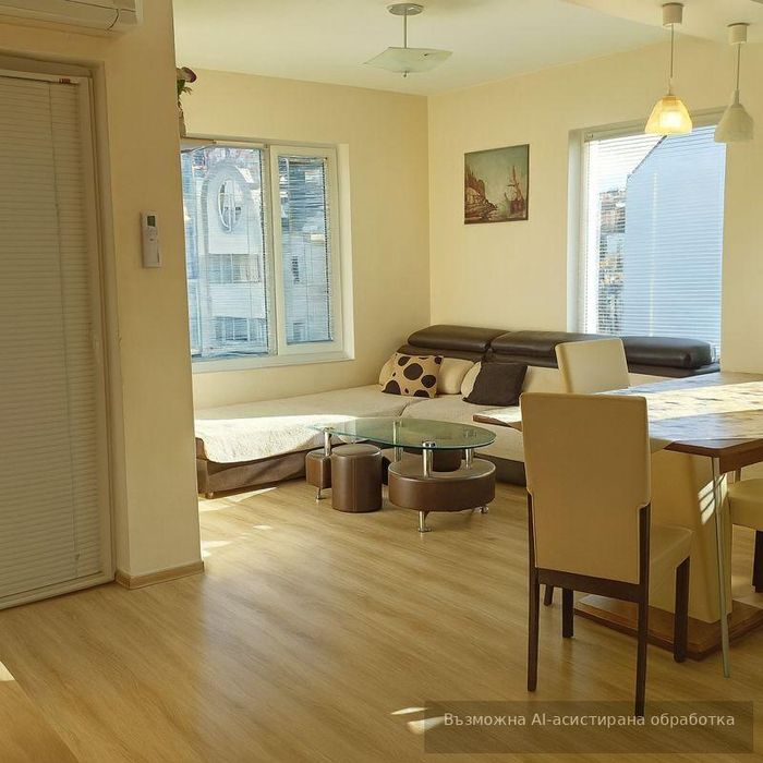 Дава се под наем Тристаен апартамент в Пловдив, Кършияка - 100 кв.м за 561 € - Снимка #1