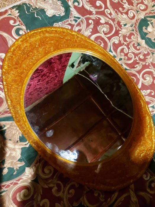 Кехлибар огледало