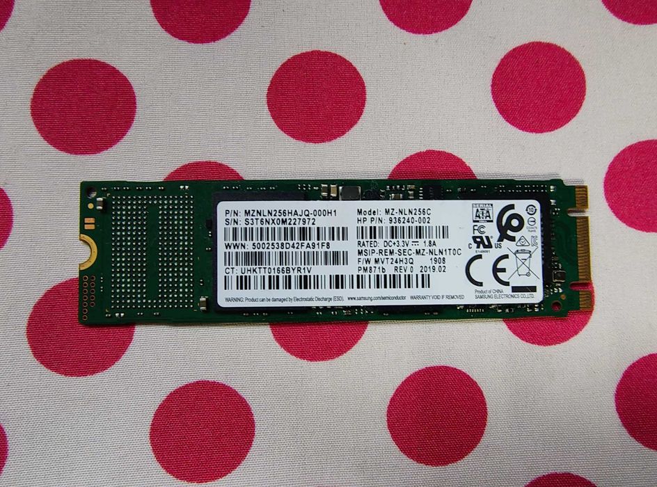 SSD Samsung 256gb PM871b M.2 SATA-III.