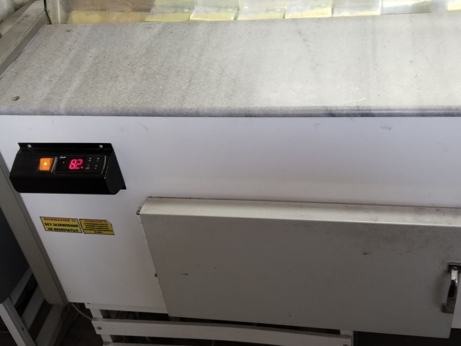 Продаётся холодильник azn дешего