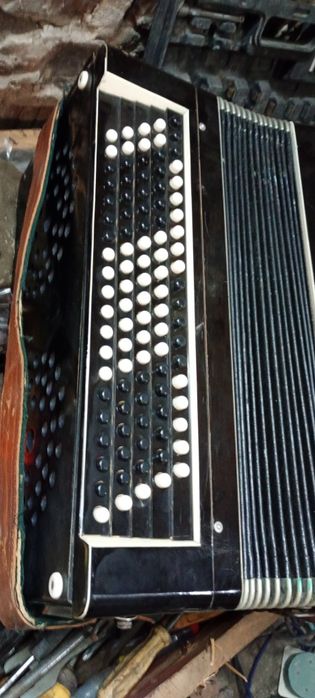 Баян с родным чемоданом