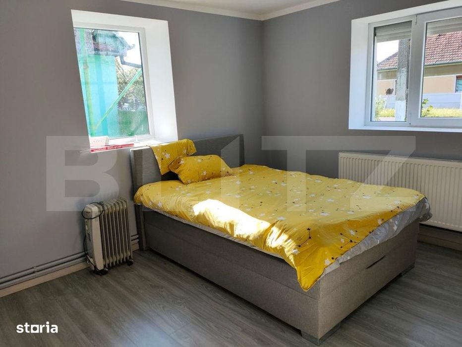 Casa renovata in sat Berecuta, 2 imobile, teren 1500 mp si panouri fot