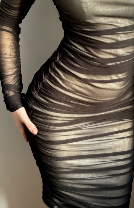 Платье вечернее