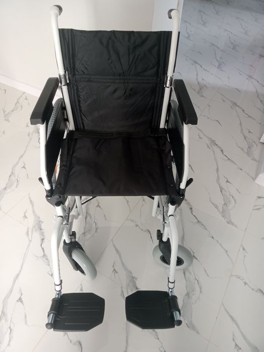 Коляска механическая