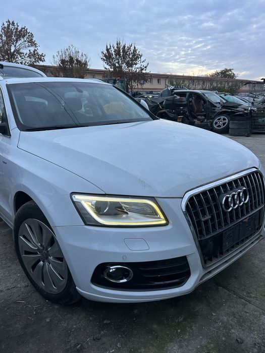 Far led dreapta Audi Q5 8R  facelift 2014