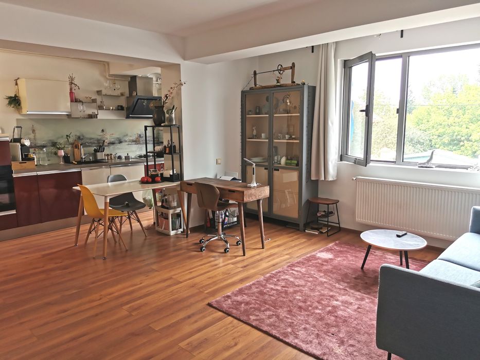 Proprietar inchiriez apartament spatios cu 2 camere, cu loc de parcare, Pipera