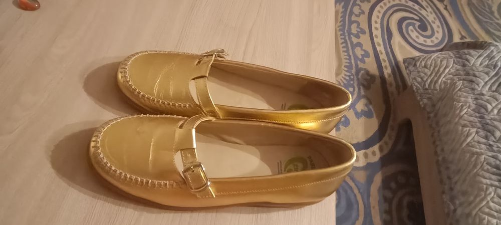Золотые босоножки 37 размер