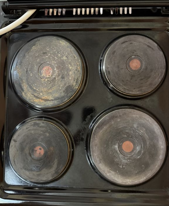 Продам электрическую плиту!