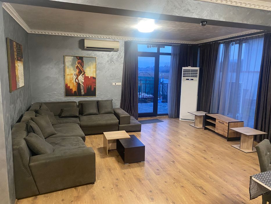 Диван с подвижни модули