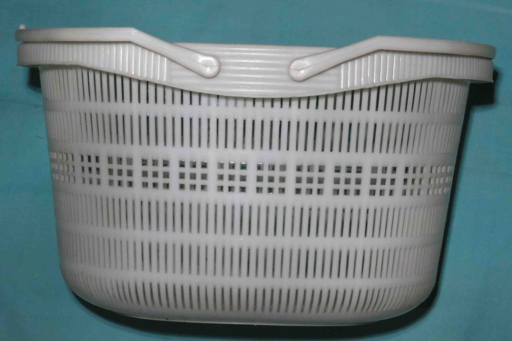 Корзина пластмассовая советская для фруктов