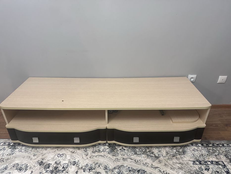 Тумба под телевизор