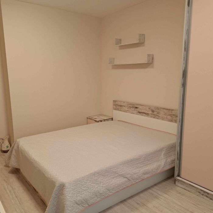 Дава се под наем Двустаен апартамент в Варна, Победа - 66 кв.м за 433.5 € - Снимка #2