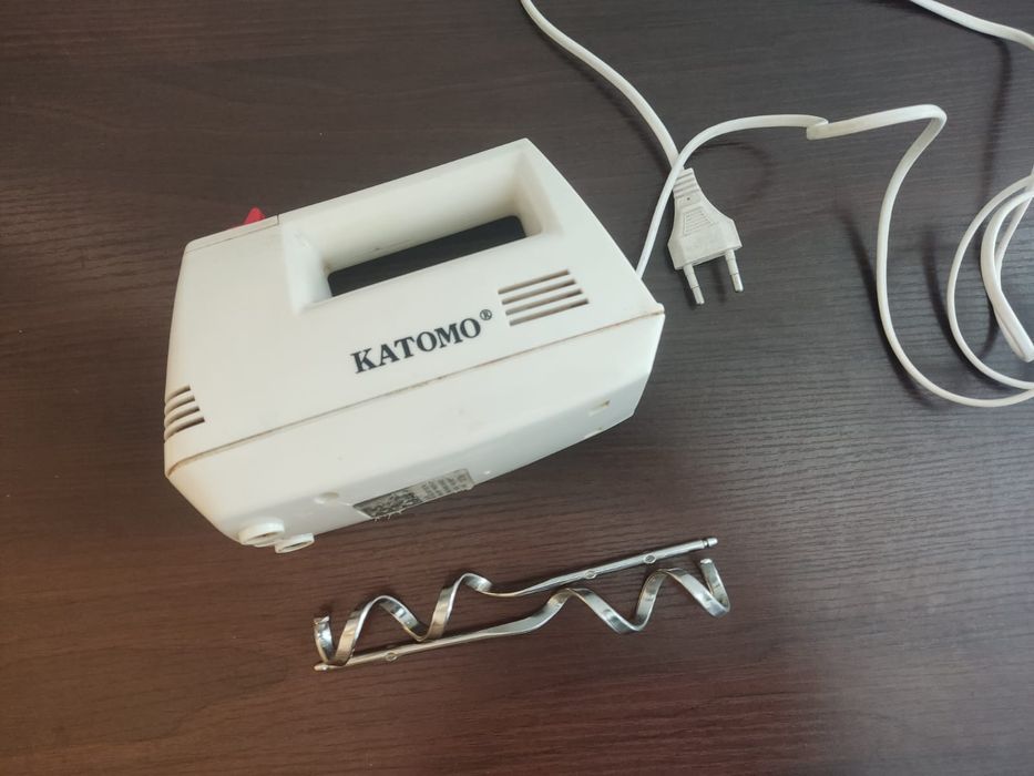 Миксер кухонный.