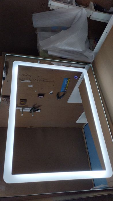 Зеркало с подсветкой