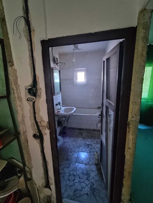 Apartament 3 camere de vânzare