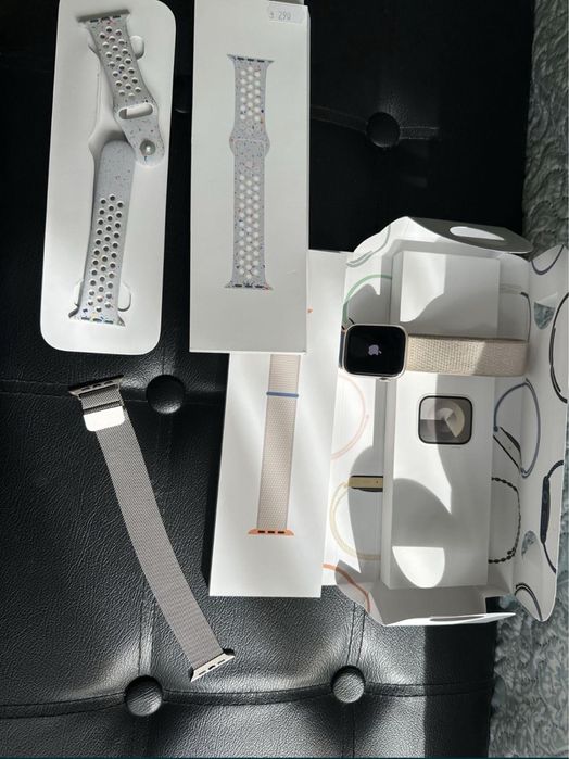 Apple Watch GPS + Cellular seria 9, 45 mm, cu Sport Loop Starlight