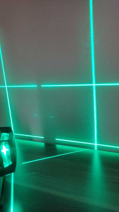 Vand Nivela Laser 4D-P