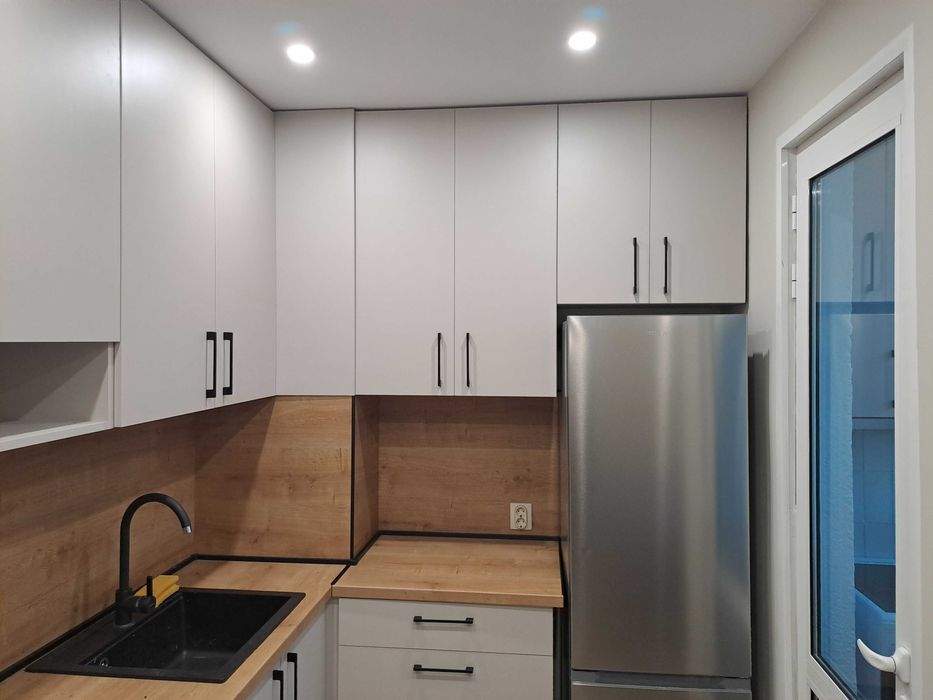 Дава се под наем Двустаен апартамент в Плевен, Широк център - 65 кв.м за 357 € - Снимка #1