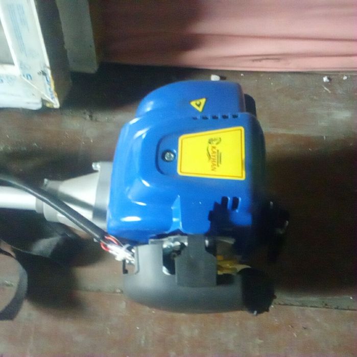 4-х тактная бензокоса