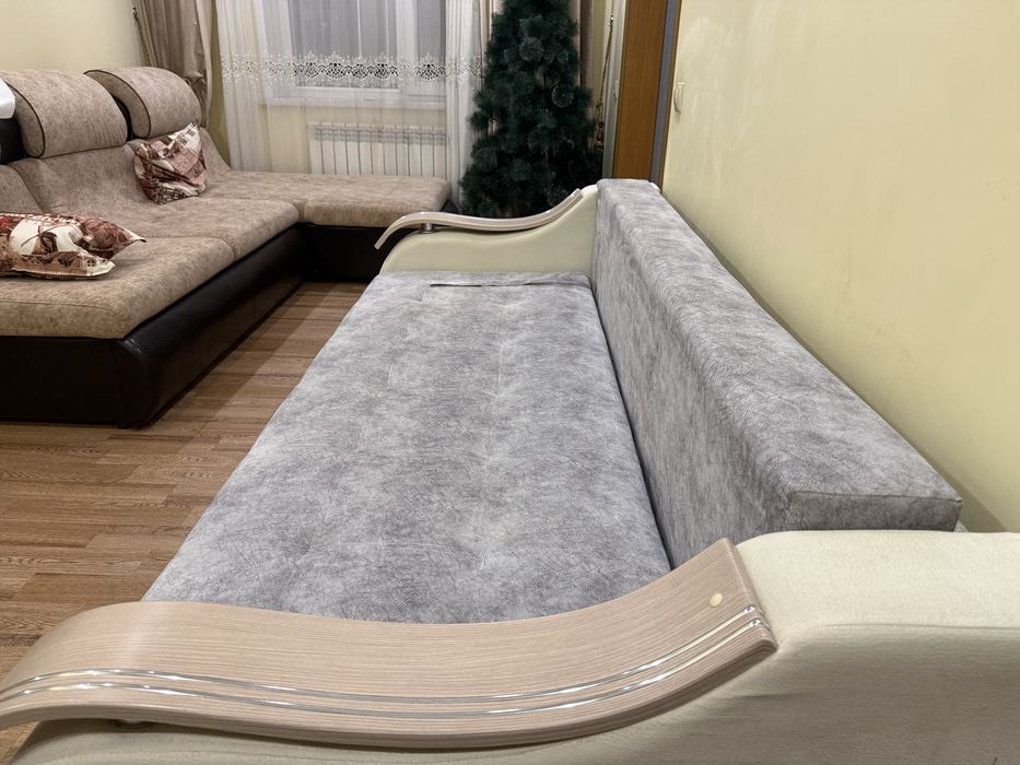 Продается тахта в отличном состоянии