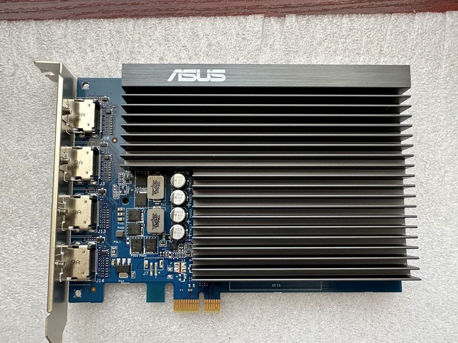 ASUS GeForce GT 730 - 4 монитора , 4×HDMI, напълно безшумна, UEFI , Silent 2GB GDDR5, 4x HDMI, пасивно охлаждане