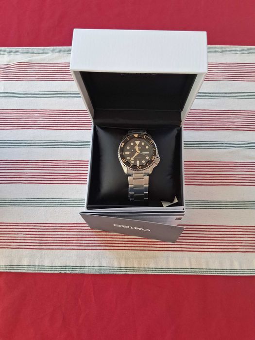 Seiko 5 Sports SRPD57K1
