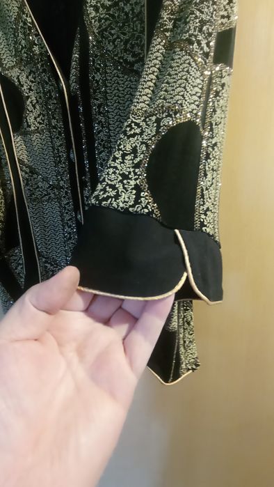 Продаю кофточку.