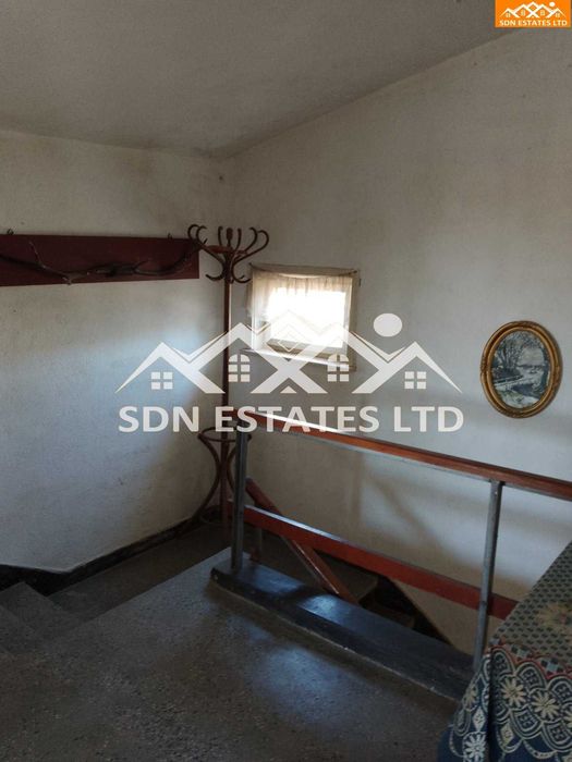 Продава монолитна къща в село Дъбово