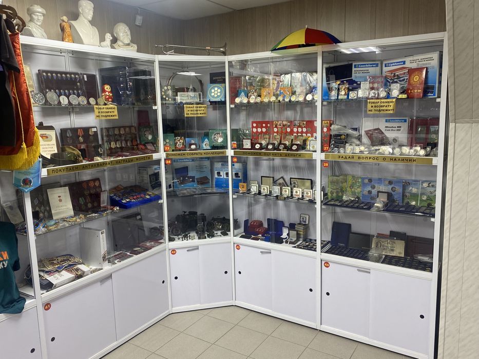 Монеты, банкноты, значки