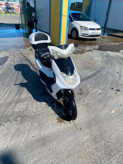 Scuter electric 2022 cu acte 2600 de lei