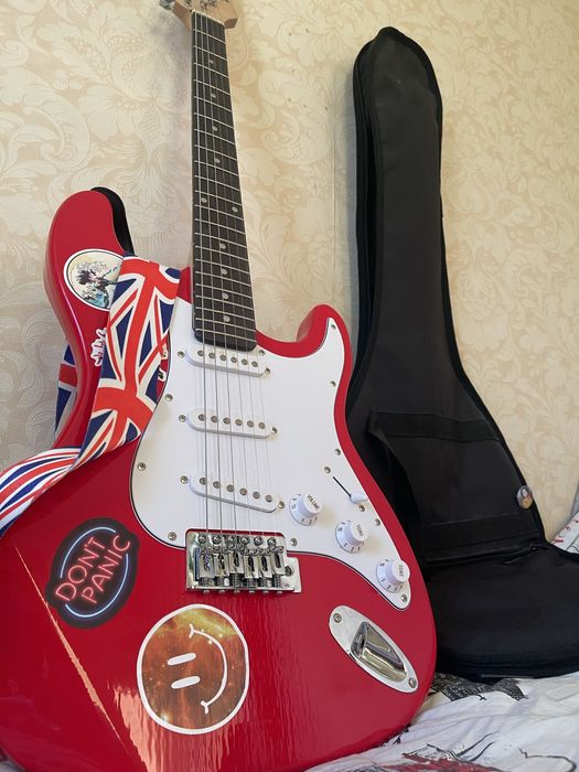 Продам электрогитару