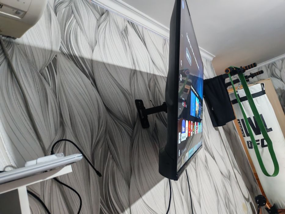 Продам телевизор LG смарт tv