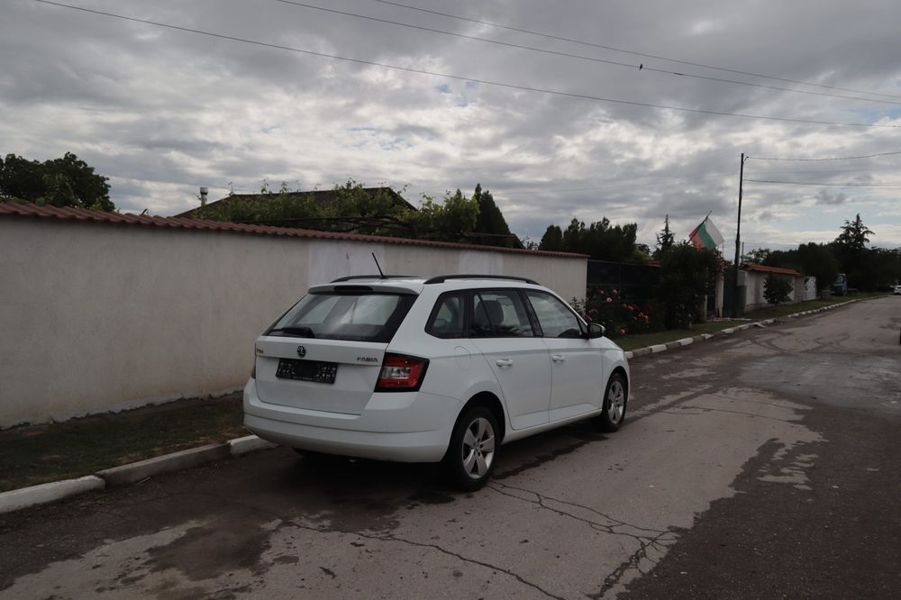 Skoda Fabian 1.2i 90кс 6ск