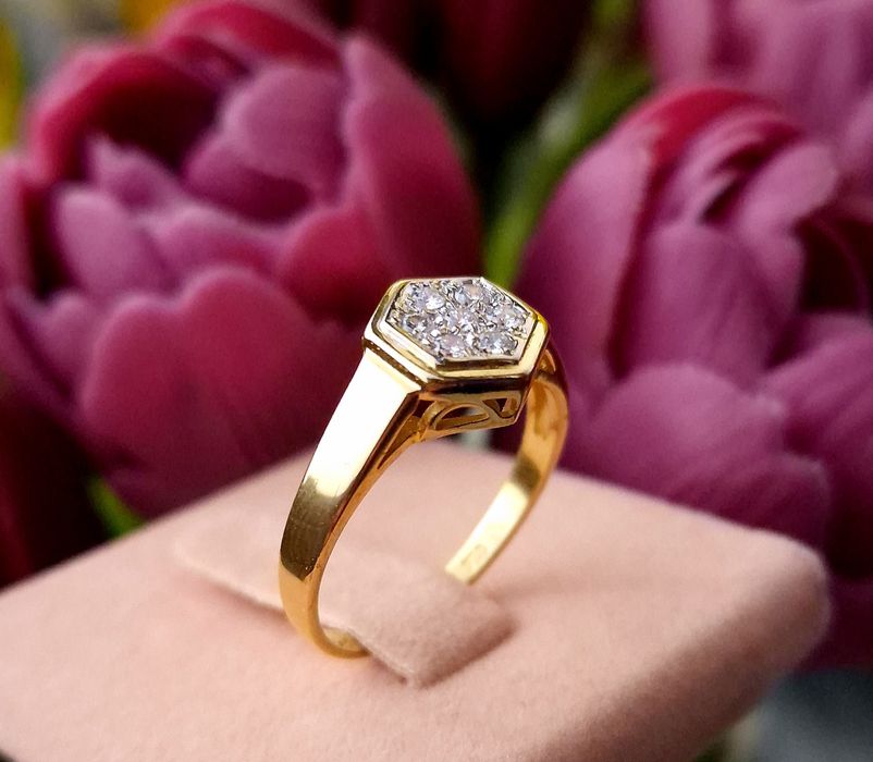 Inel din aur de 18K cu diamante naturale