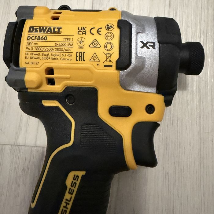 Продам DeWALT DCF 860